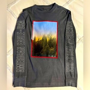 Men’s American Eagle Long Sleeved Tee, Medium